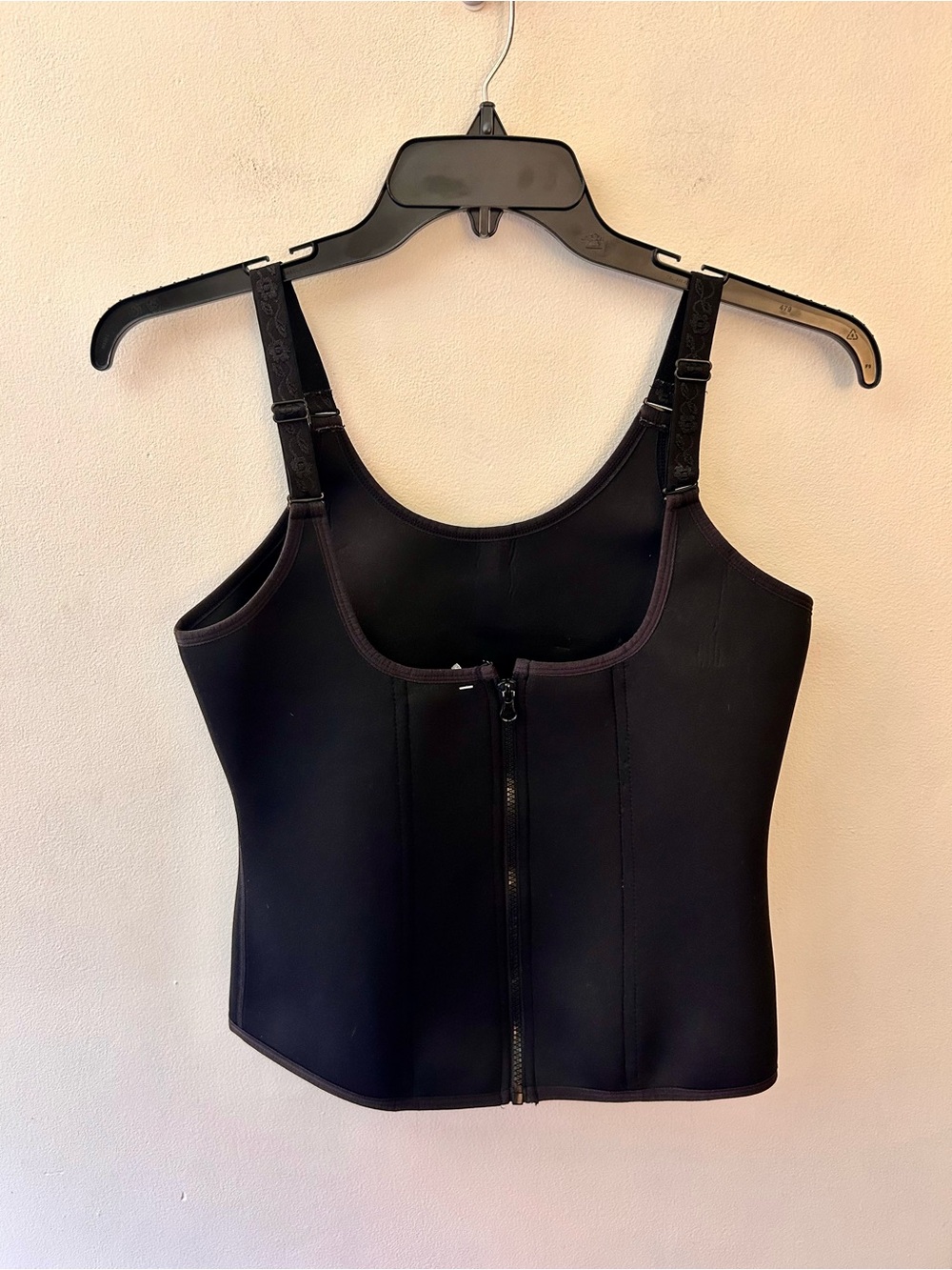 Black neoprene workout waist trainer size 2XL